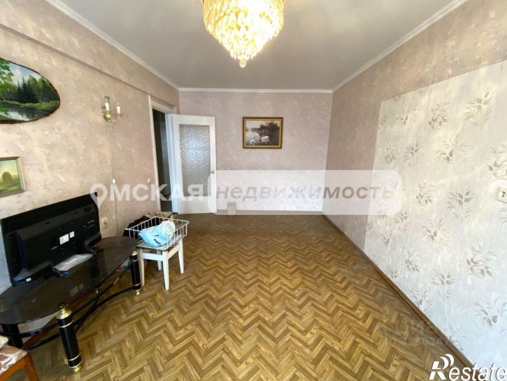 3-комн квартира улица 75-й Гвардейской Бригады, 9,  д. 9