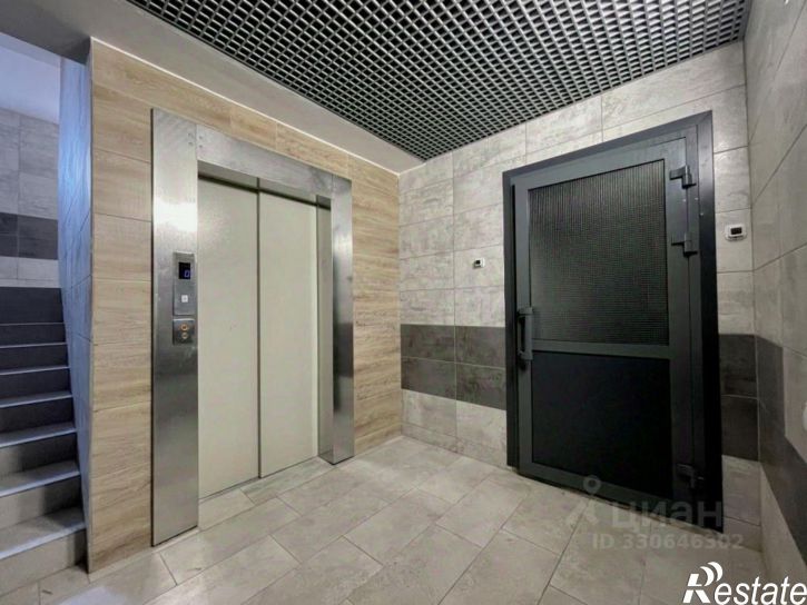 2-комн квартира улица Сергея Тюленина, 1Б,  д. 1Б