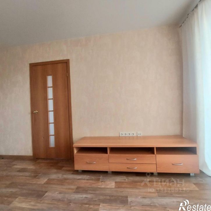 2-комн квартира улица Ватутина, 33,  д. 33