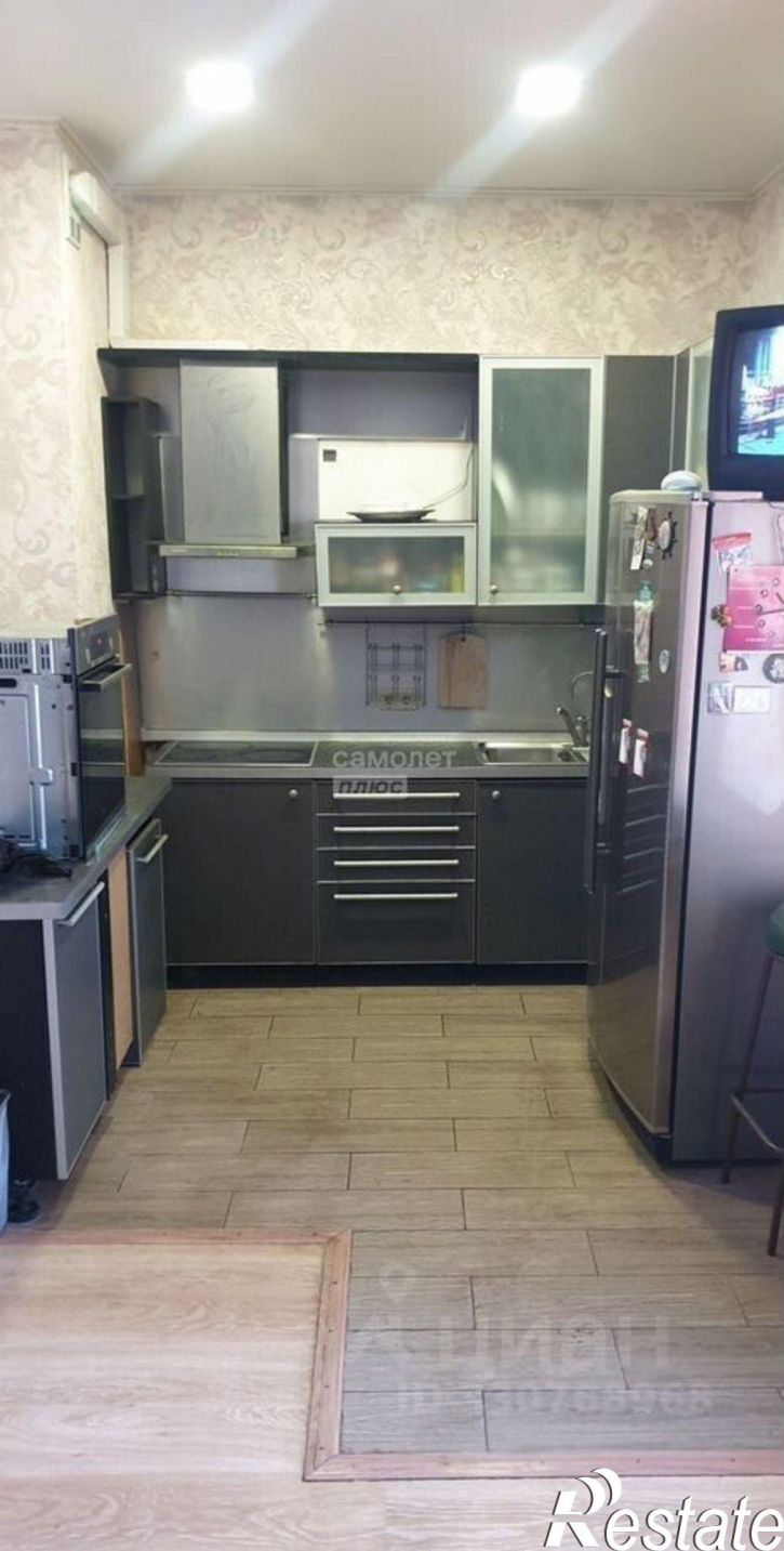 3-комн квартира 7-я Северная улица, 369,  д. 369