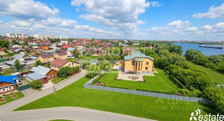 2-комн квартира улица Леонида Маслова, 1,  д. 1
