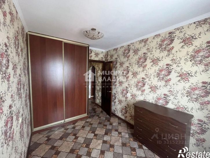 4-комн квартира улица Арнольда Нейбута, 66,  д. 66