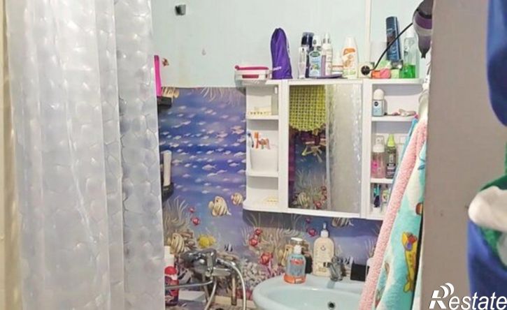 4-комн квартира Шербакульский район, село Екатеринославка, улица Конституции СССР, 10