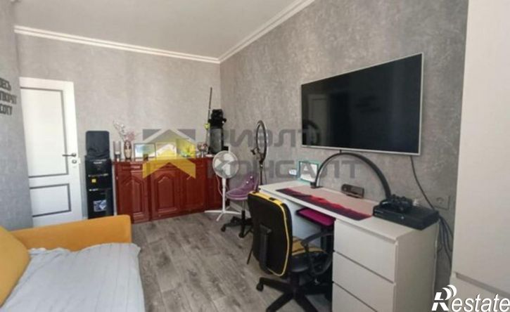 2-комн квартира Омск, 24-я Северная улица, 93к4