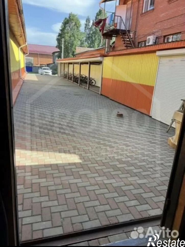 Торговое помещение Карбышева улица,24