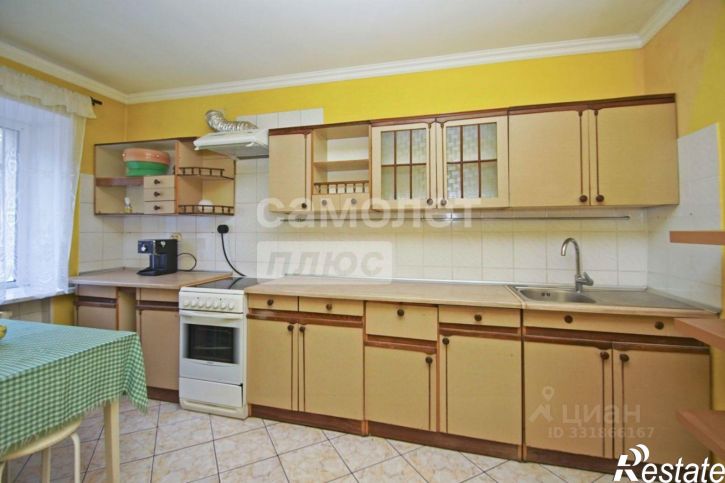 3-комн квартира Омск г., Центральный, Орджоникидзе ул.