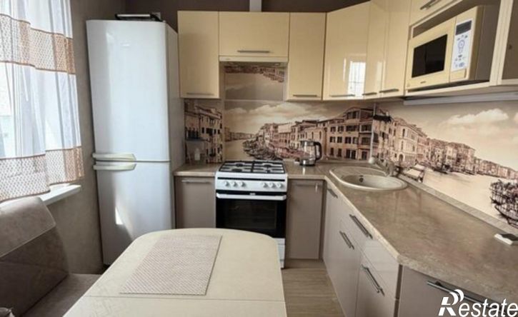 1-комн квартира Омск, улица Завертяева, 20к1