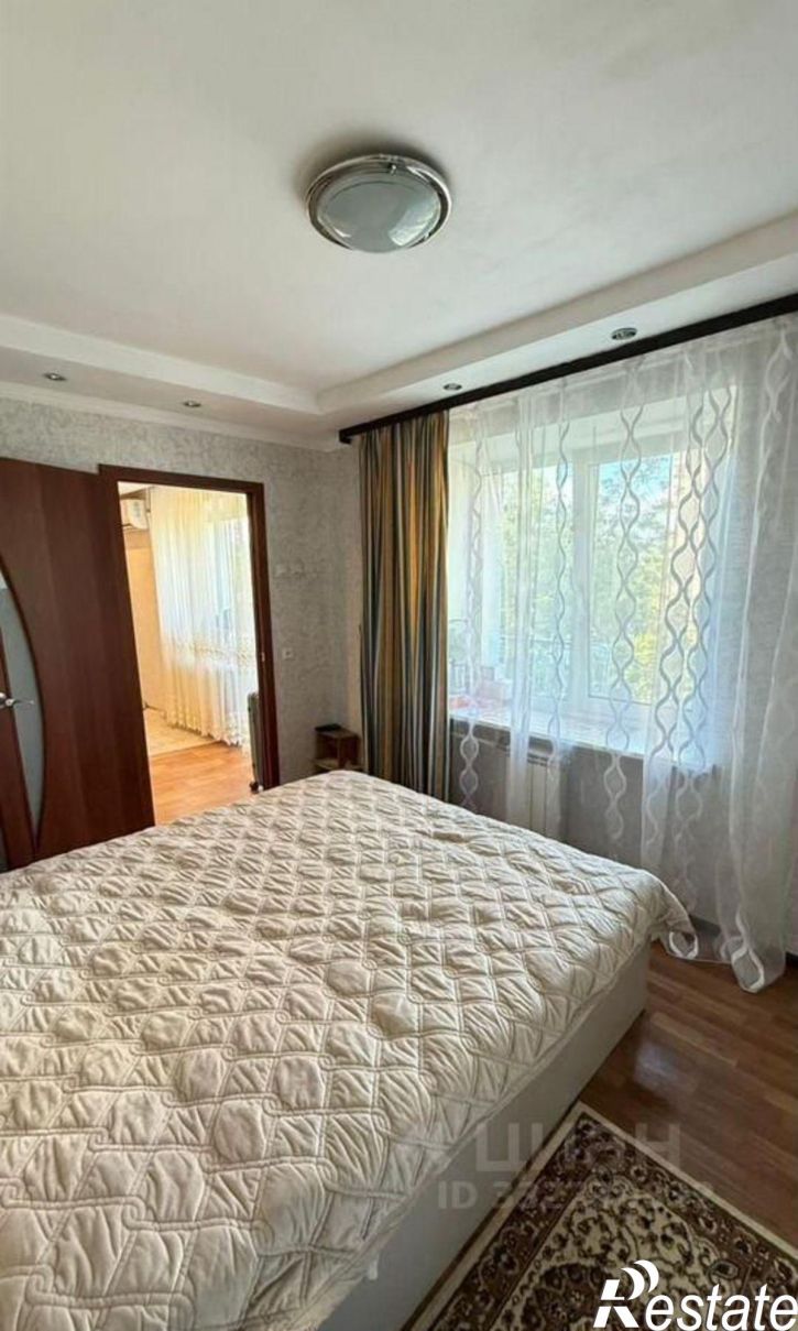 3-комн квартира ул Серова, 26,  д. 26