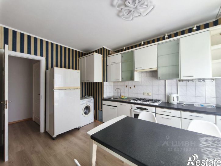 3-комн квартира Омск, улица Звездова, 107
