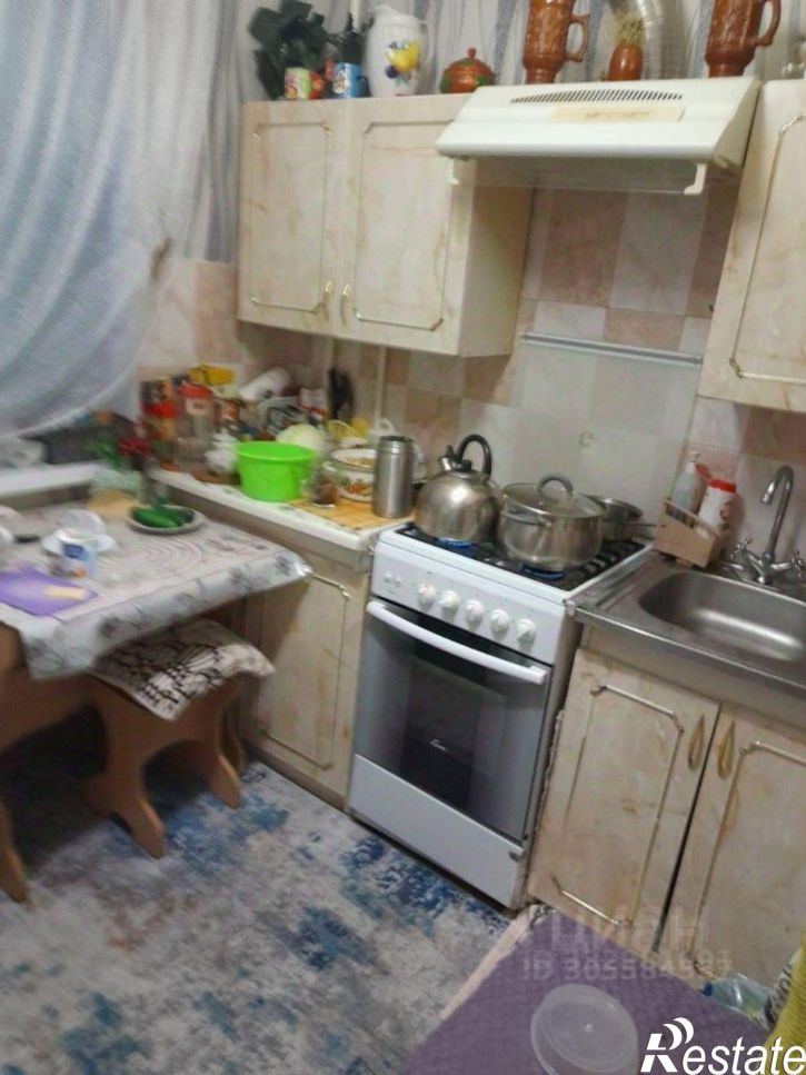 Комната Омск, 3-й микрорайон, улица Путилова, 10