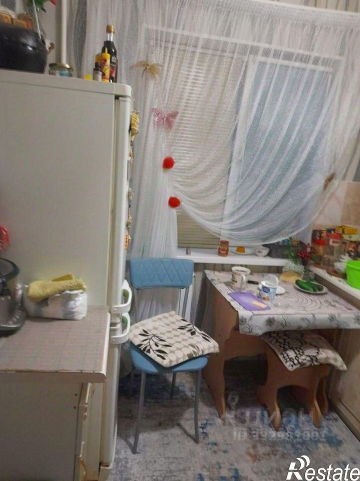 Комната Омск, 3-й микрорайон, улица Путилова, 10