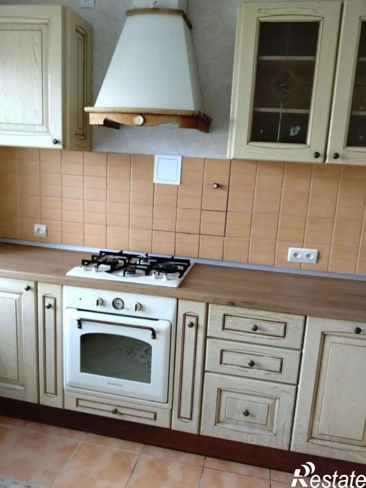 3-комн квартира Омск, улица Крупской, 9/1