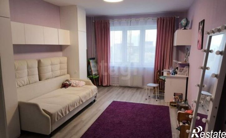 3-комн квартира Омск, 1-й Амурский проезд, 3к2