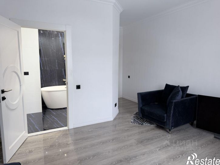 3-комн квартира Омск, улица Масленникова, 58