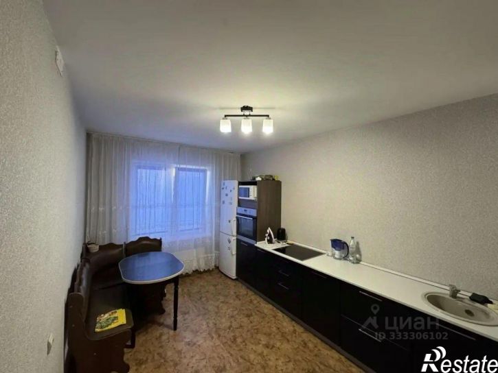 1-комн квартира Омск, улица Завертяева, 9к16