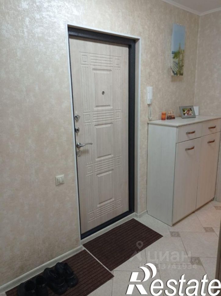 2-комн квартира Заречный бульвар, 10,  д. 10