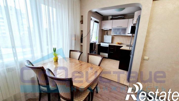 3-комн квартира улица Декабристов, 137,  д. 137