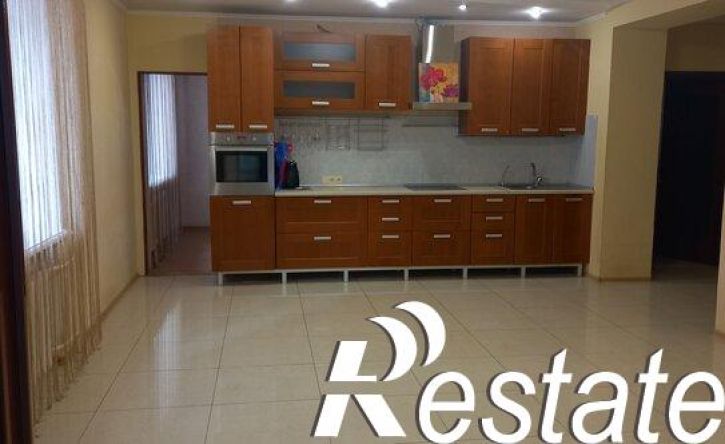 3-комн квартира улица Куйбышева, 62,  д. 62