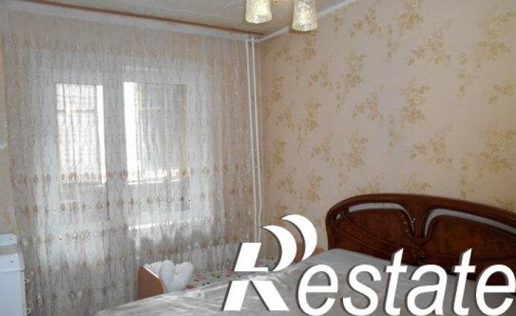3-комн квартира проспект Комарова, 27/5,  д. 27/5