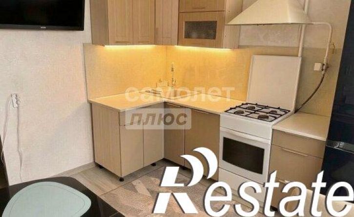 3-комн квартира улица Дианова, 24,  д. 24