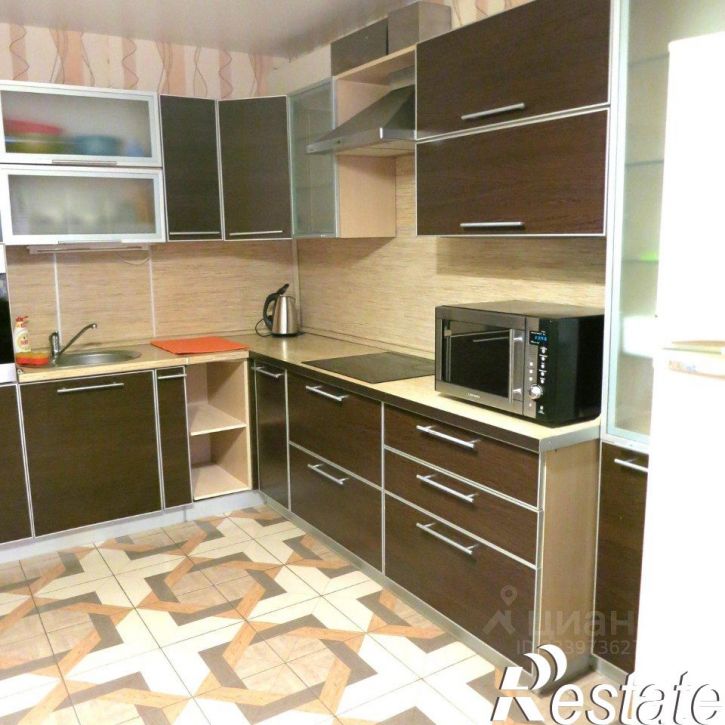 1-комн квартира проспект Комарова, 21 к2,  д. 21 к2