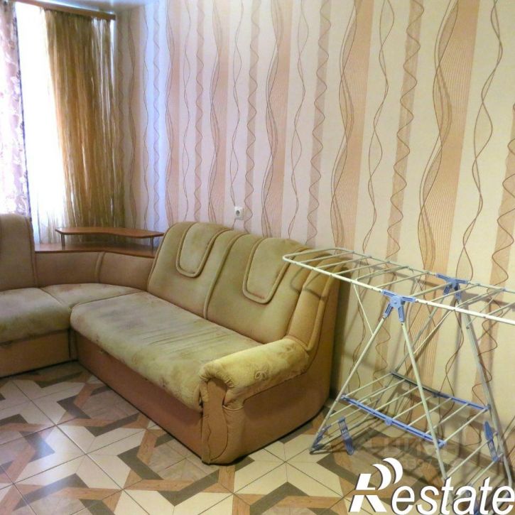 1-комн квартира проспект Комарова, 21 к2,  д. 21 к2
