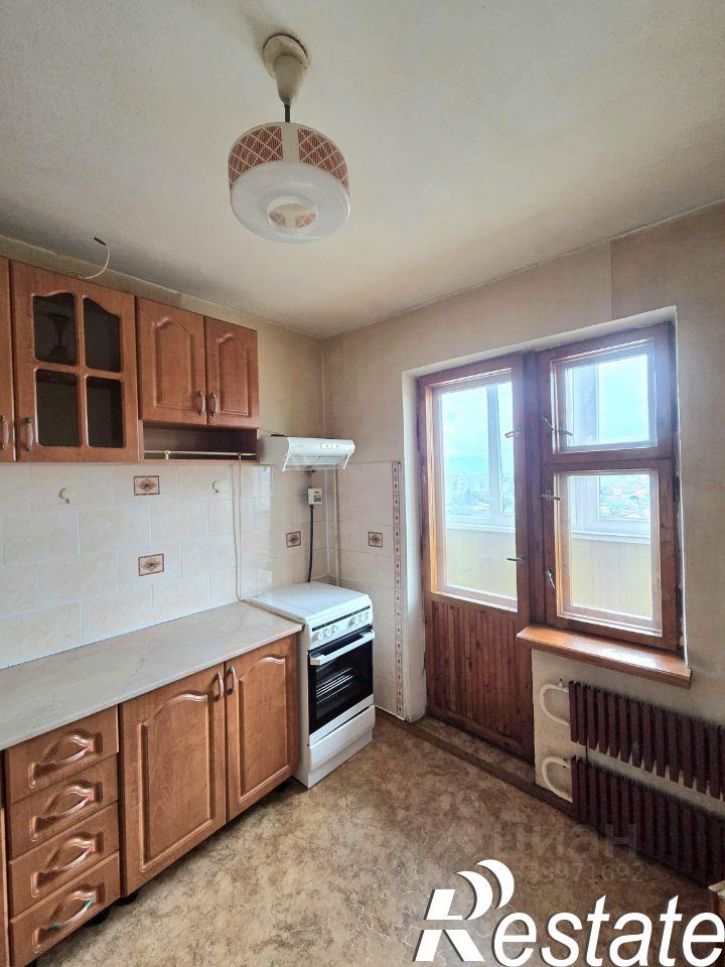 3-комн квартира улица Полторацкого, 64,  д. 64