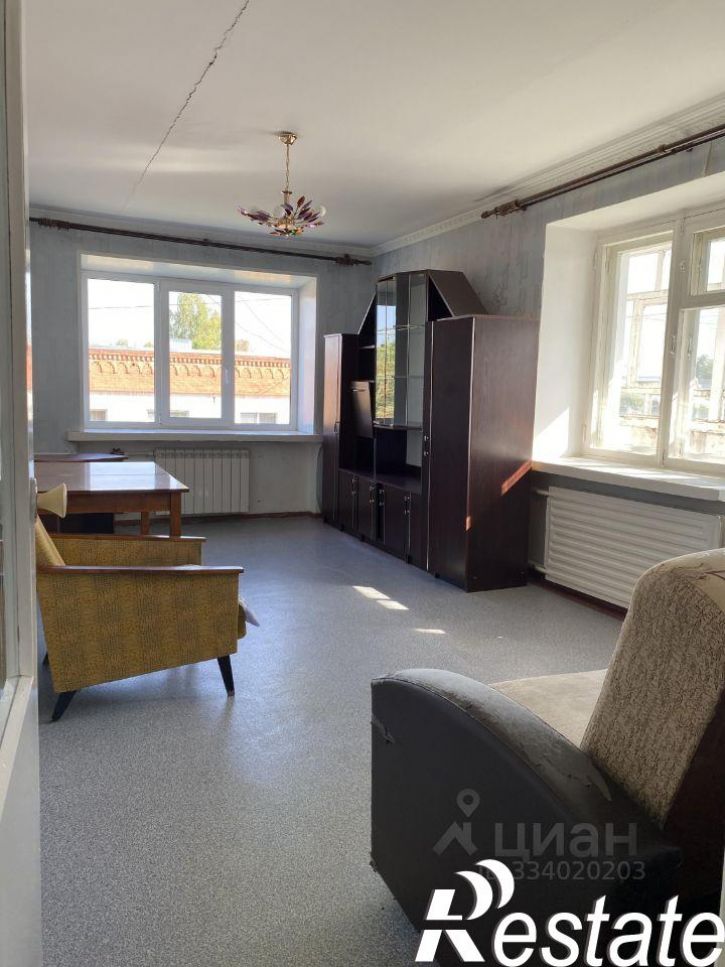 2-комн квартира улица 60 лет Октября, 14,  д. 14