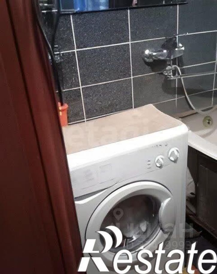3-комн квартира улица Путилова, 7Б,  д. 7Б