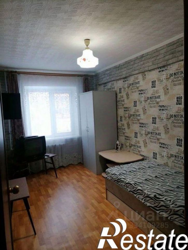 3-комн квартира улица Белозёрова, 3,  д. 3