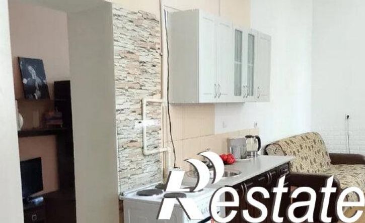 1-комн квартира улица Профинтерна, 10,  д. 10