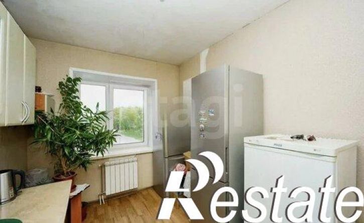 2-комн квартира улица Степанца, 3,  д. 3