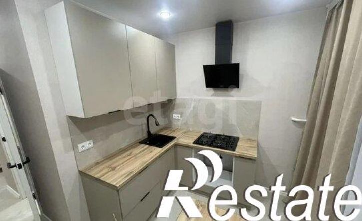 3-комн квартира улица 75-й Гвардейской Бригады, 10А,  д. 10А