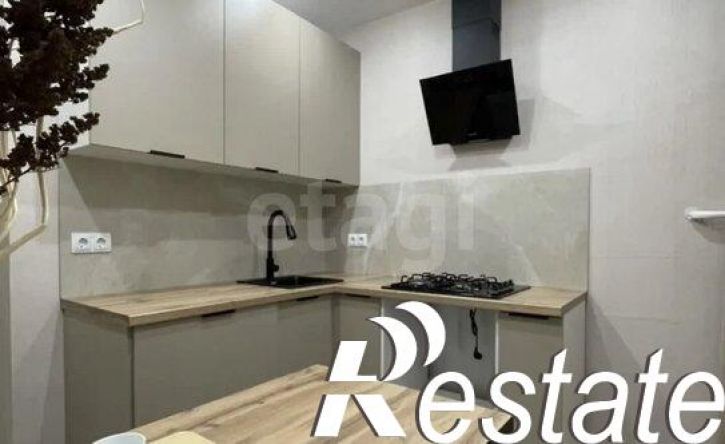 3-комн квартира улица 75-й Гвардейской Бригады, 10А,  д. 10А