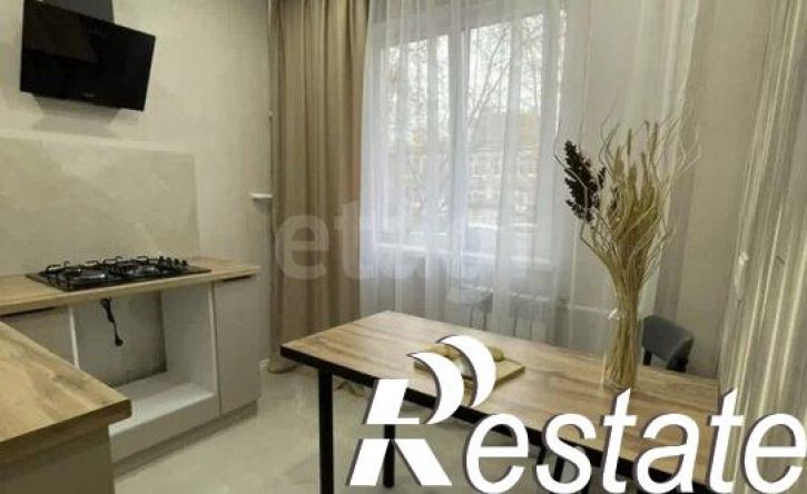 3-комн квартира улица 75-й Гвардейской Бригады, 10А,  д. 10А