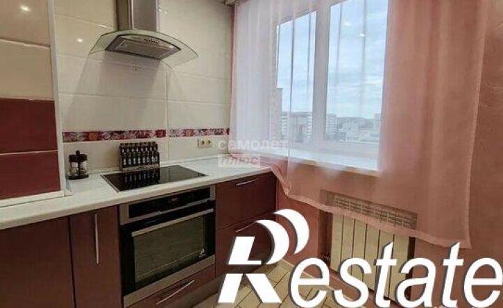3-комн квартира проспект Комарова, 22 к1,  д. 22 к1