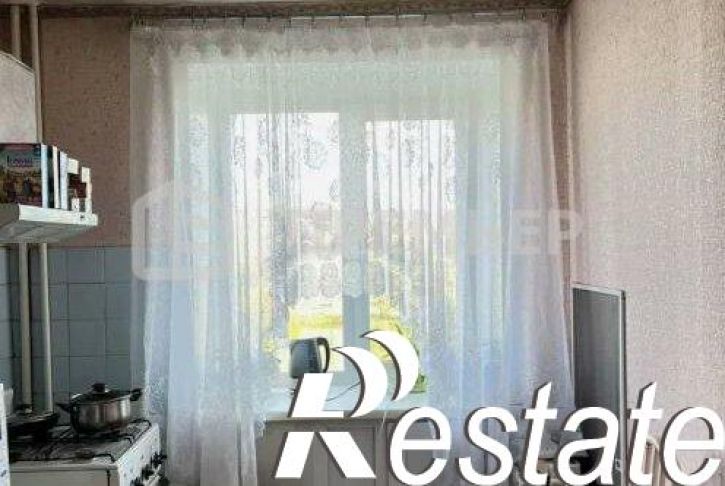 4-комн квартира улица 12 Декабря, 102,  д. 102