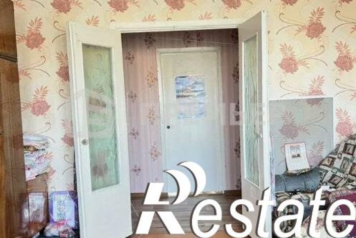 4-комн квартира улица 12 Декабря, 102,  д. 102