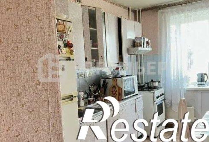 4-комн квартира улица 12 Декабря, 102,  д. 102