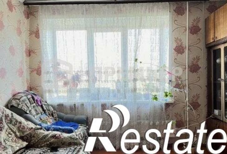 4-комн квартира улица 12 Декабря, 102,  д. 102
