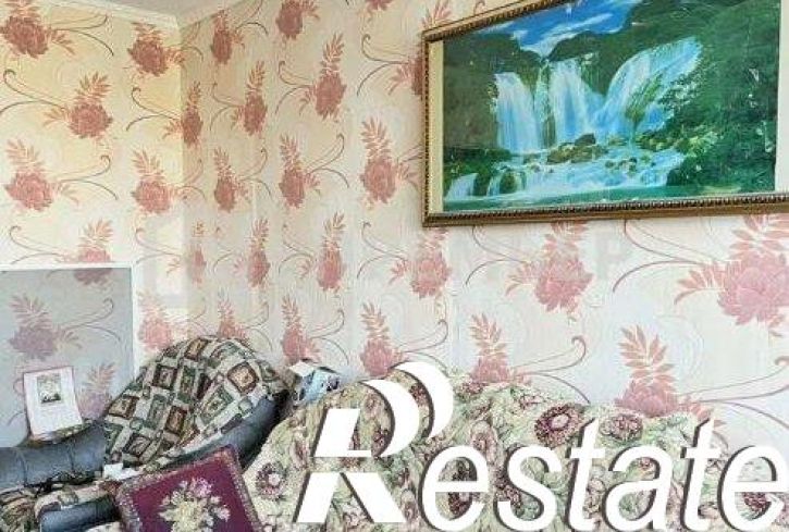 4-комн квартира улица 12 Декабря, 102,  д. 102